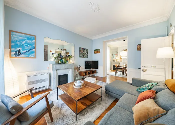 Cozystay 1225 Bourgeois Charm In Center *