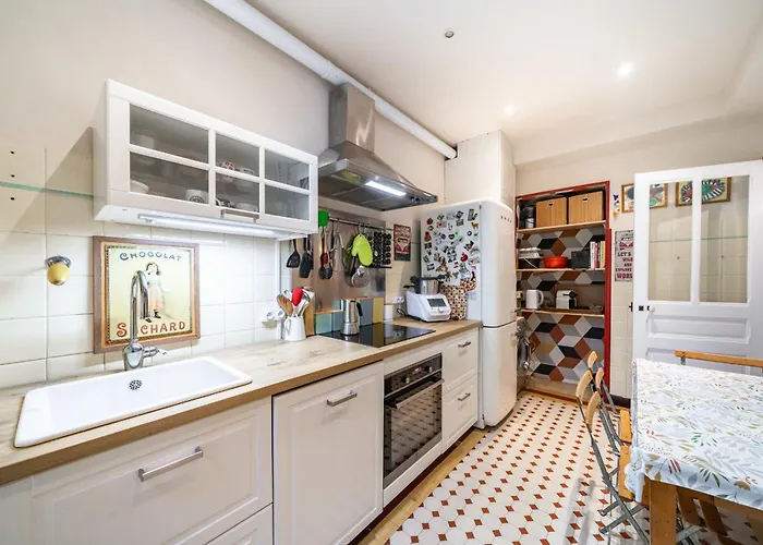 アパート Cozystay 1225 Bourgeois Charm In Center