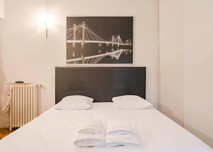 Cozystay 1225 Bourgeois Charm In Center アパート *